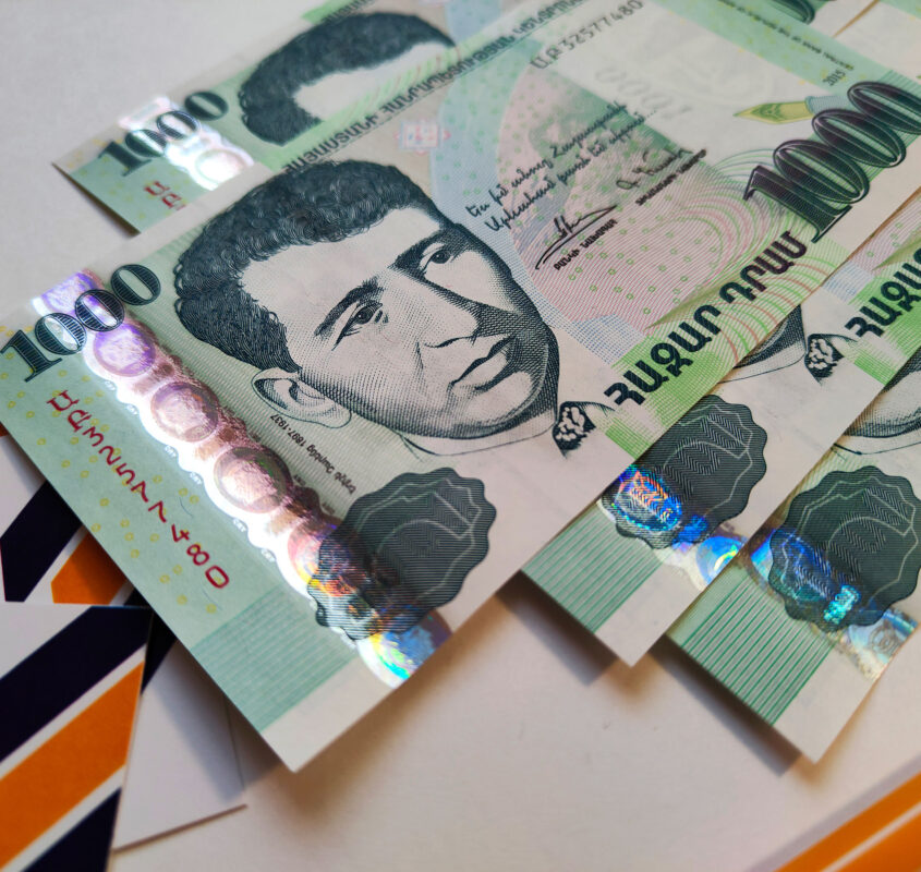 1000 AMD Armenian dram paper bills, Armenian money